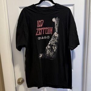 ‘06 Vintage LED Zeppelin T-shirt